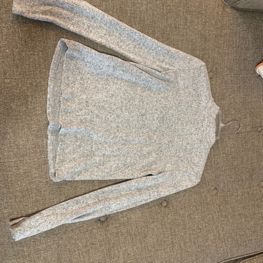 Keyhole Sweater - Picture 3 of 3